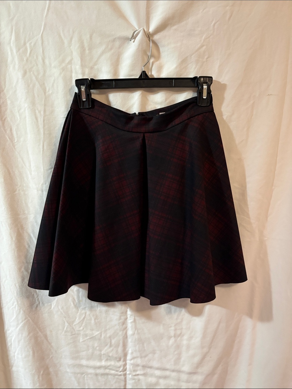 Gianni Bini Women’s Plaid Skater Skirt - Black/Red Pleated Short Back Zip